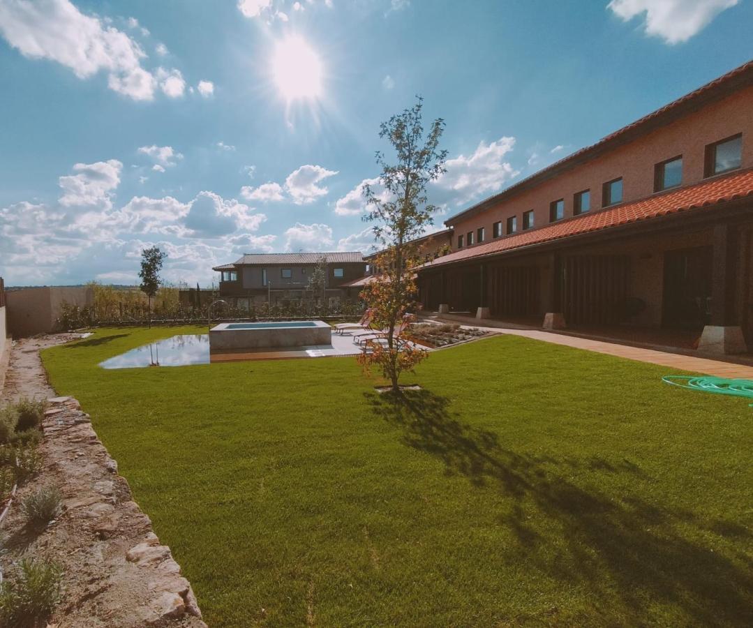 Apartamentos Walden By Gaiarooms Morille ภายนอก รูปภาพ